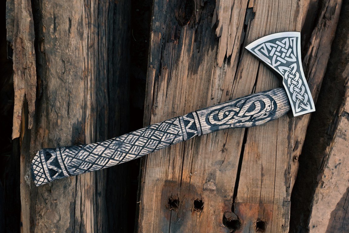 DV-AXE-02_01