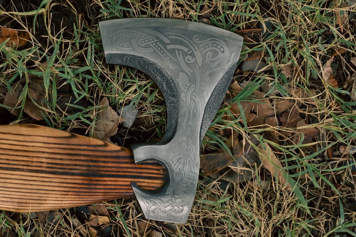 DV-AXE-03_01